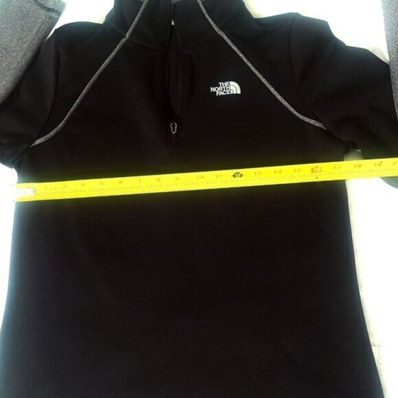 TNF | Cinder 100 1/4 Zip Pullover - Picture 6 of 10